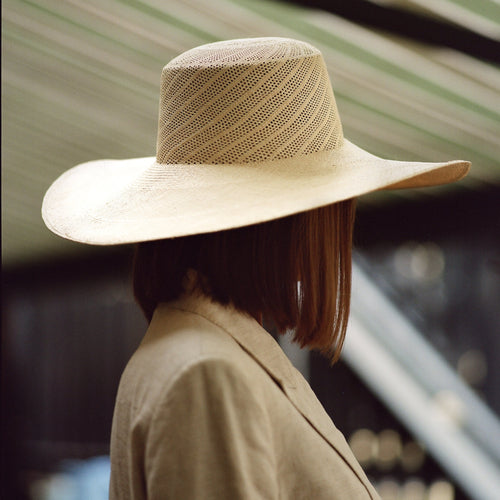007Store The James Bond Andrea Panama Hat - The Man With The Golden Gun Edition - by Lock & Co.