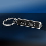 007Store James Bond Aston Martin DB5 Number Plate Keyring, view 4