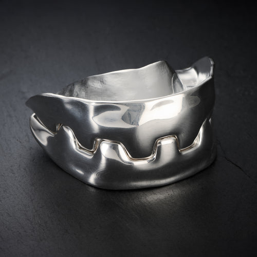 007Store James Bond Jaws Teeth Silver-plated Paperweight - Numbered Edition