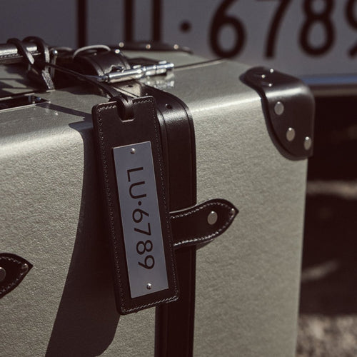 007Store James Bond Number Plate Bag Charm - Goldfinger French Edition - By Globe-Trotter