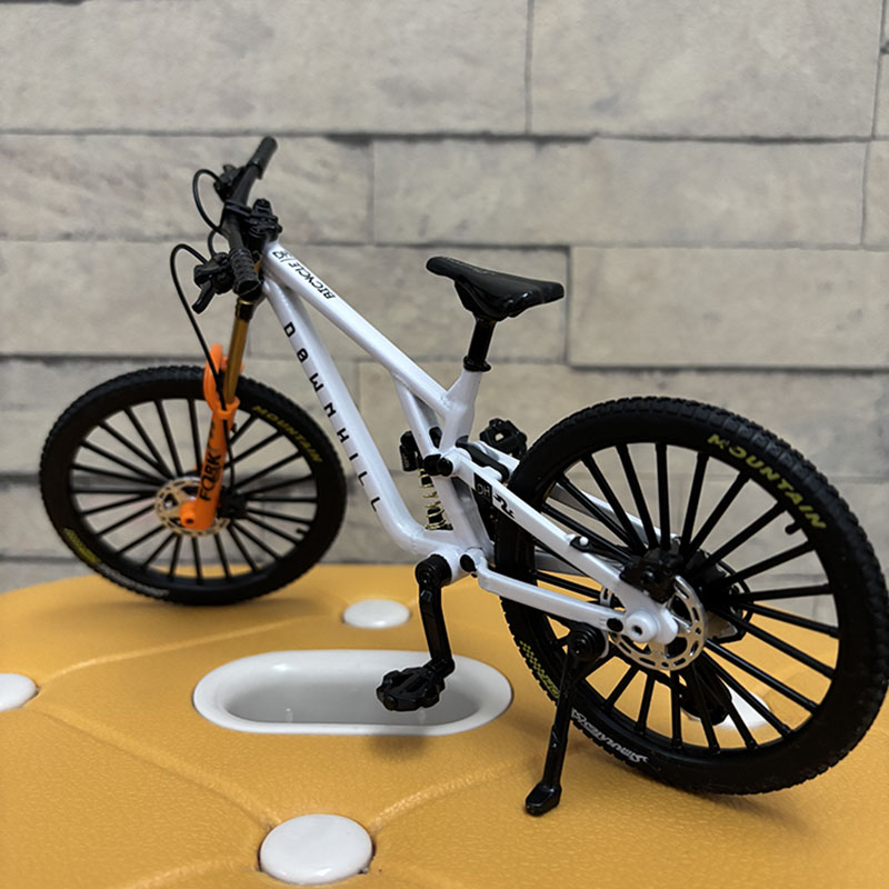AliExpress 1:8 Model Alloy Bicycle Diecast Mini Finger Bikes Simulation Collection Gifts Toys for Boys 37A, view 6