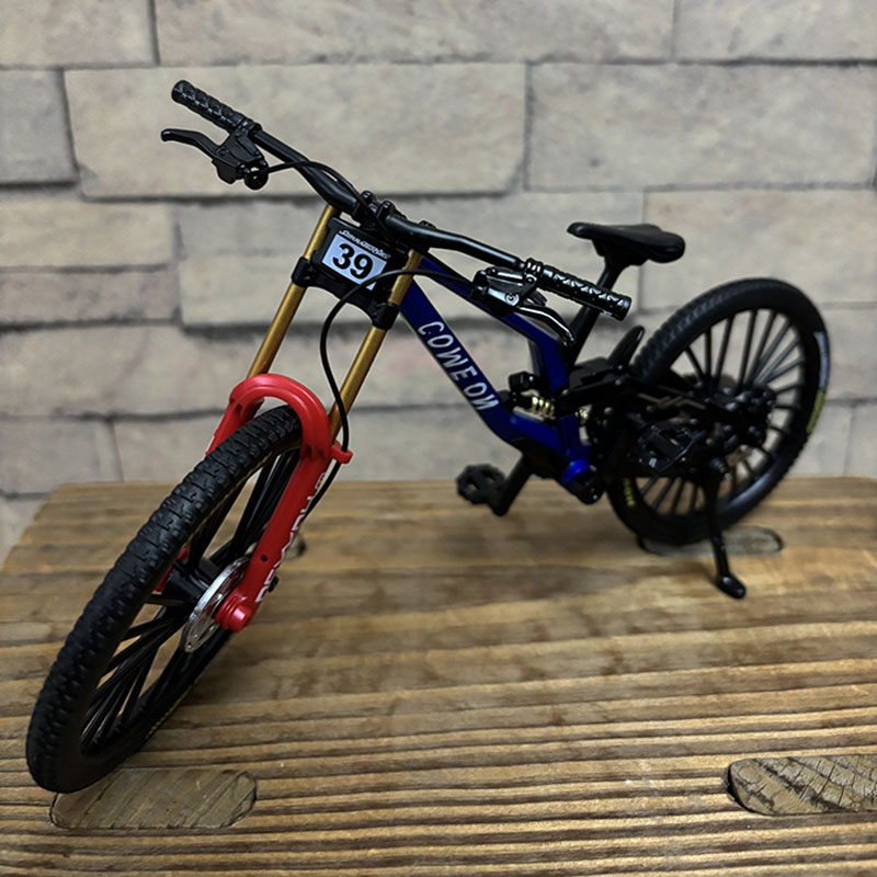 AliExpress 1:8 New Model Alloy Bicycle Diecast Mini Finger Bikes 39A Simulation Collection Gifts Toys for Boys, view 3