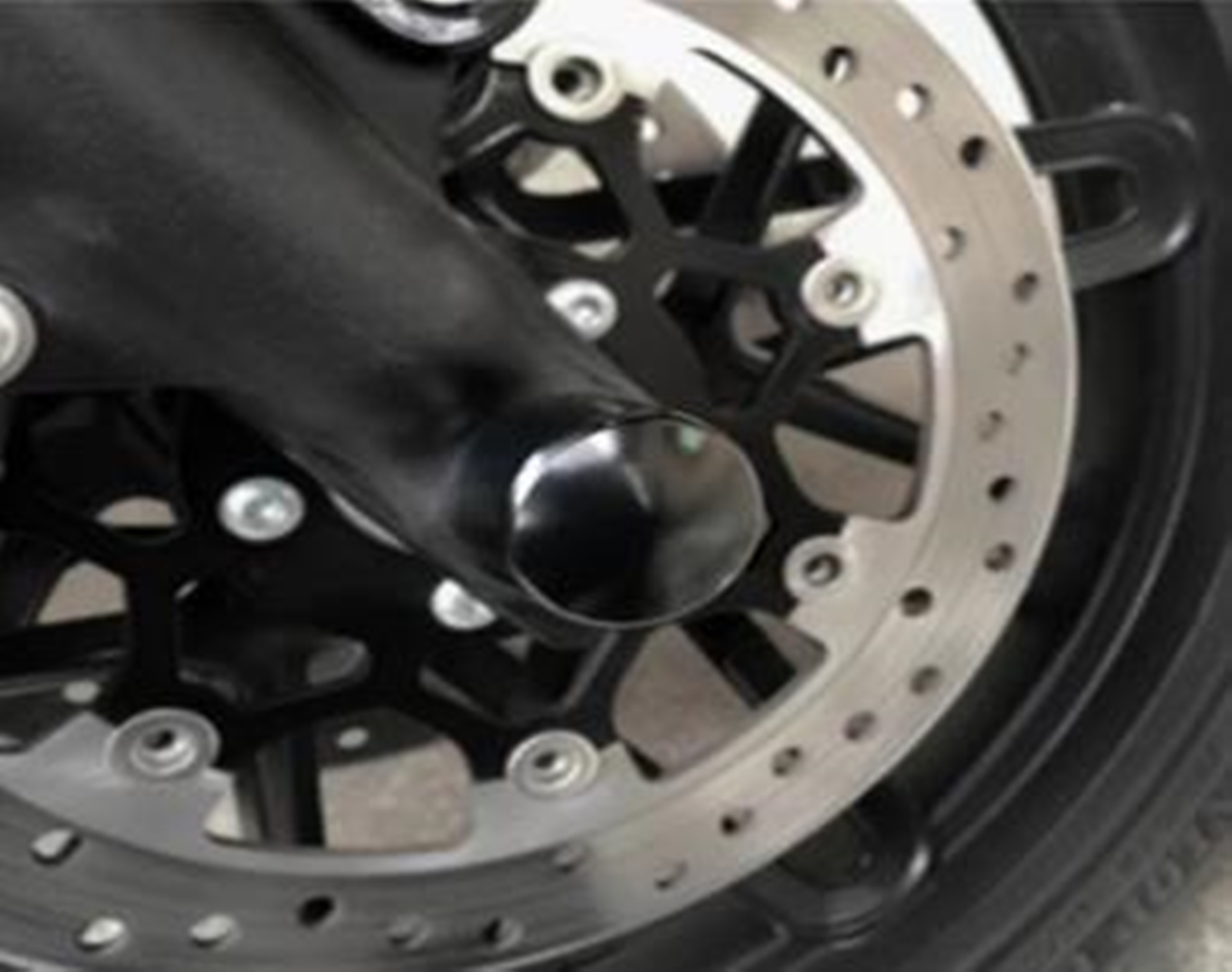 AliExpress 1 Pair Front Wheel Axle Nut Cover Cap For Harley Sportster 883 XL1200 X48 Custom Vehicle Operations V Rod VRSCSE, view 5