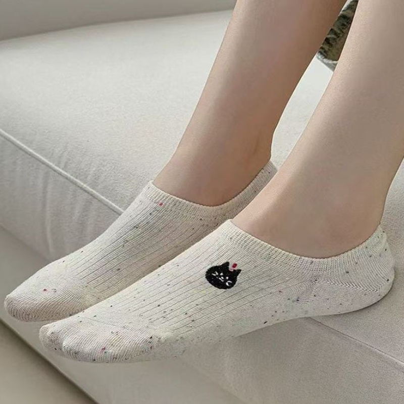 AliExpress 1Pair Cute Cartoon Animal Patterned Spot Yarn Boat Socks for Women Summer Thin Non-slip Invisible Sock Shallow Mouth Short Socks, view 5