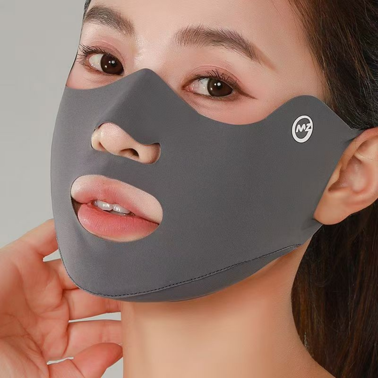 AliExpress 1PC New Breathable Ice Silk Mask Washable Dustproof Sunscreen Mask Anti-UV Riding Face Mask Protect The Corners of The Eyes, view 2
