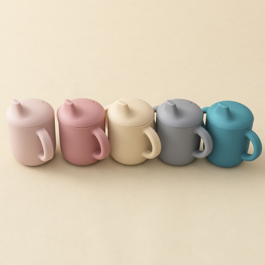 AliExpress 1PCS Baby Feeding Silicone Cups For Infants And Young Children Portable Learning Hand Shank Drinking Water Cups Baby Stuff, view 6