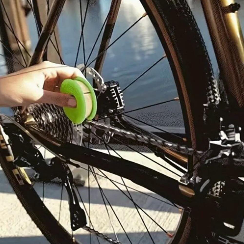 AliExpress 1PCS Bicycle Chain Lubricator Bike Chains Oil Roller Cleaning Bicycle Maintenance Tool Portable Bike Cycling Accessories, view 4