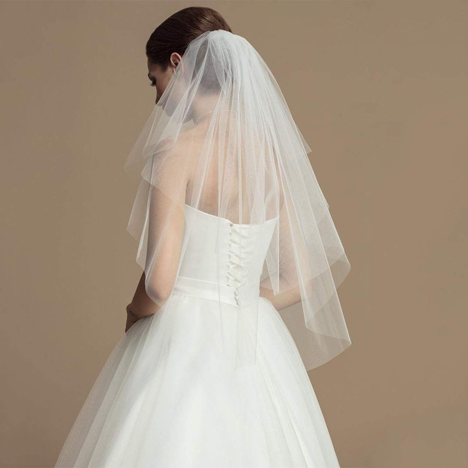 AliExpress 2 Tiers Bride Wedding Veil Short Fingertip Bridal Tulle Veil with Comb and Cut Edge