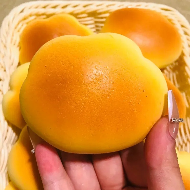 AliExpress 2026 New Caramel Color Cloud Bread Slow Rebound Pinch Music Decompression Vent Toy squishy Decompression