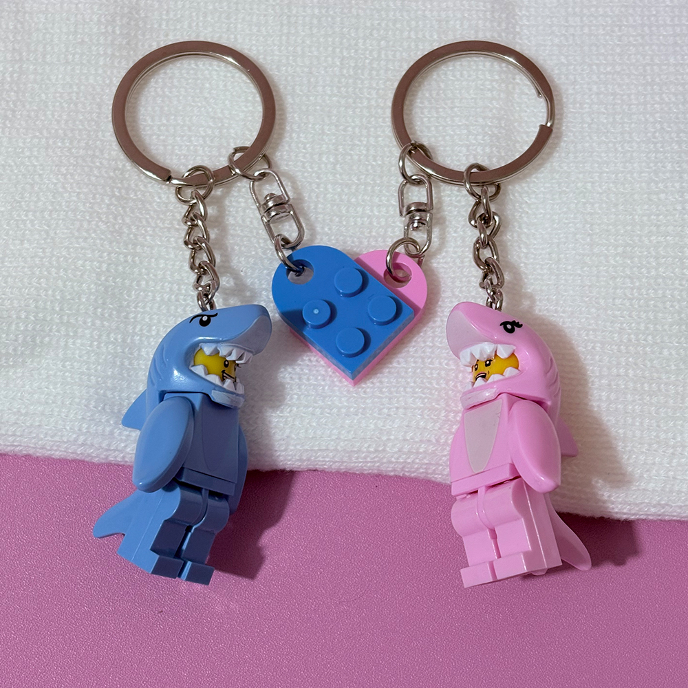 AliExpress 2pcs Cartoon Pink and Blue Shark Couple Keychain Heart-Shaped Building Block Splicing Keyring Backpack Pendant For Friends Gifts, view 4