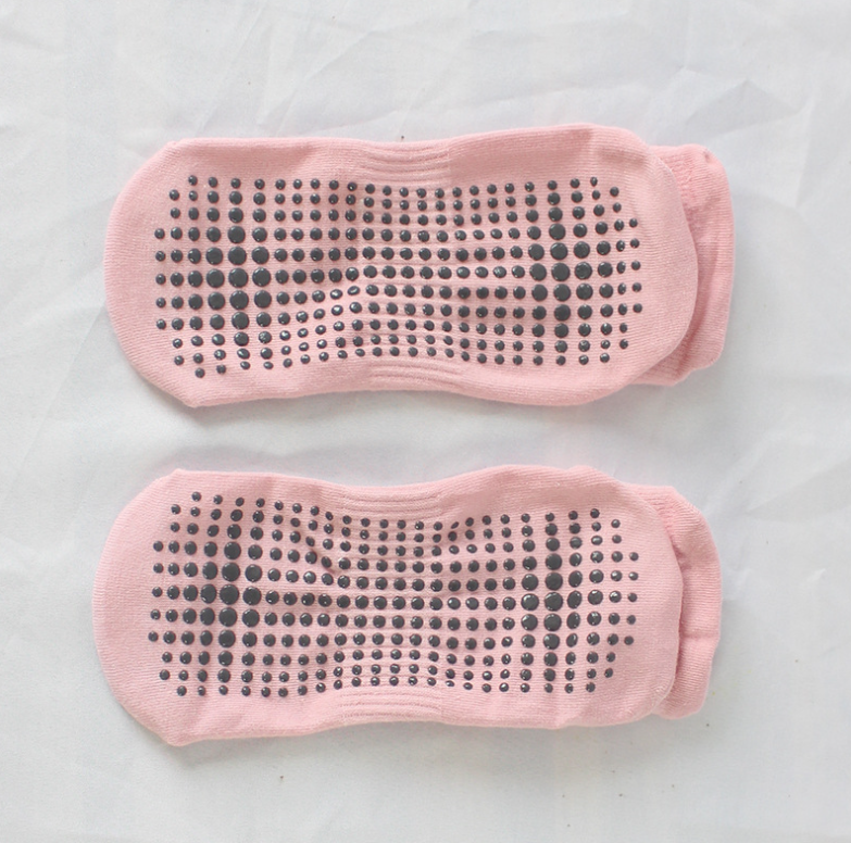 AliExpress 4 Pairs Women Yoga Socks Sports Anti Slip Silicone Fitness Professional Training Running Pilates Protecting Heel Ear Short Socks, view 5