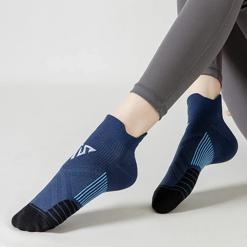 AliExpress 4pairs/Lot Woman Men's Socks Compression Breathable Basketball Sports Cycling Running Towel Socks High Elastic Tube Socks, view 6
