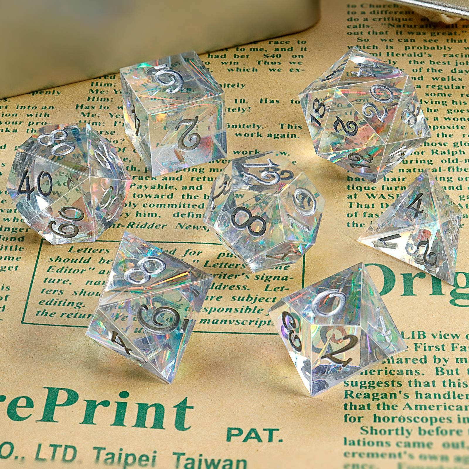 AliExpress 7-Piece Set of Polyhedral Transparent Resin Dice Refracting Multiple Colors of Light For Board Games