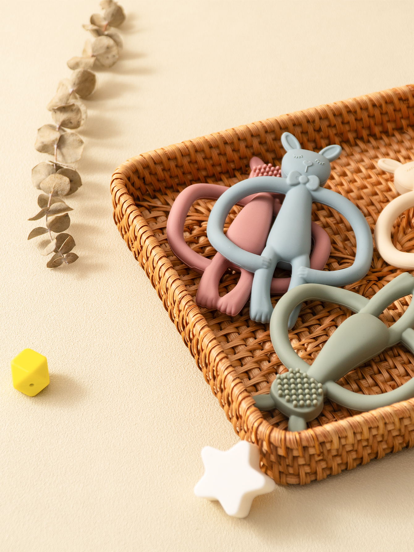 AliExpress Color Kids 1PCS Silicone Teether Toys Baby Nursing Teether Gifts Newborn Cartoon Rabbit Teether Toys Teething Infant Chewing Toy, view 5