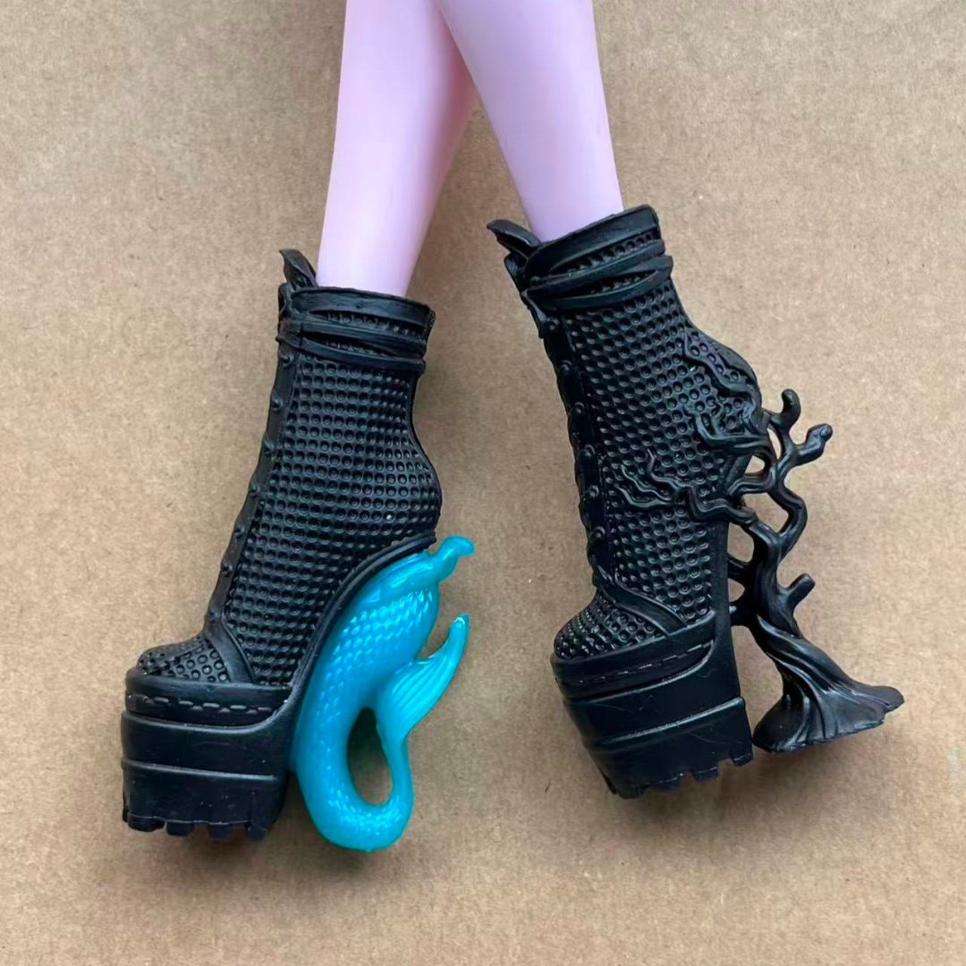 AliExpress Colorful Monster Doll Boots Novelty Sandals 1/6 Scale Doll Shoes Accessories for Doll Decorations, view 2