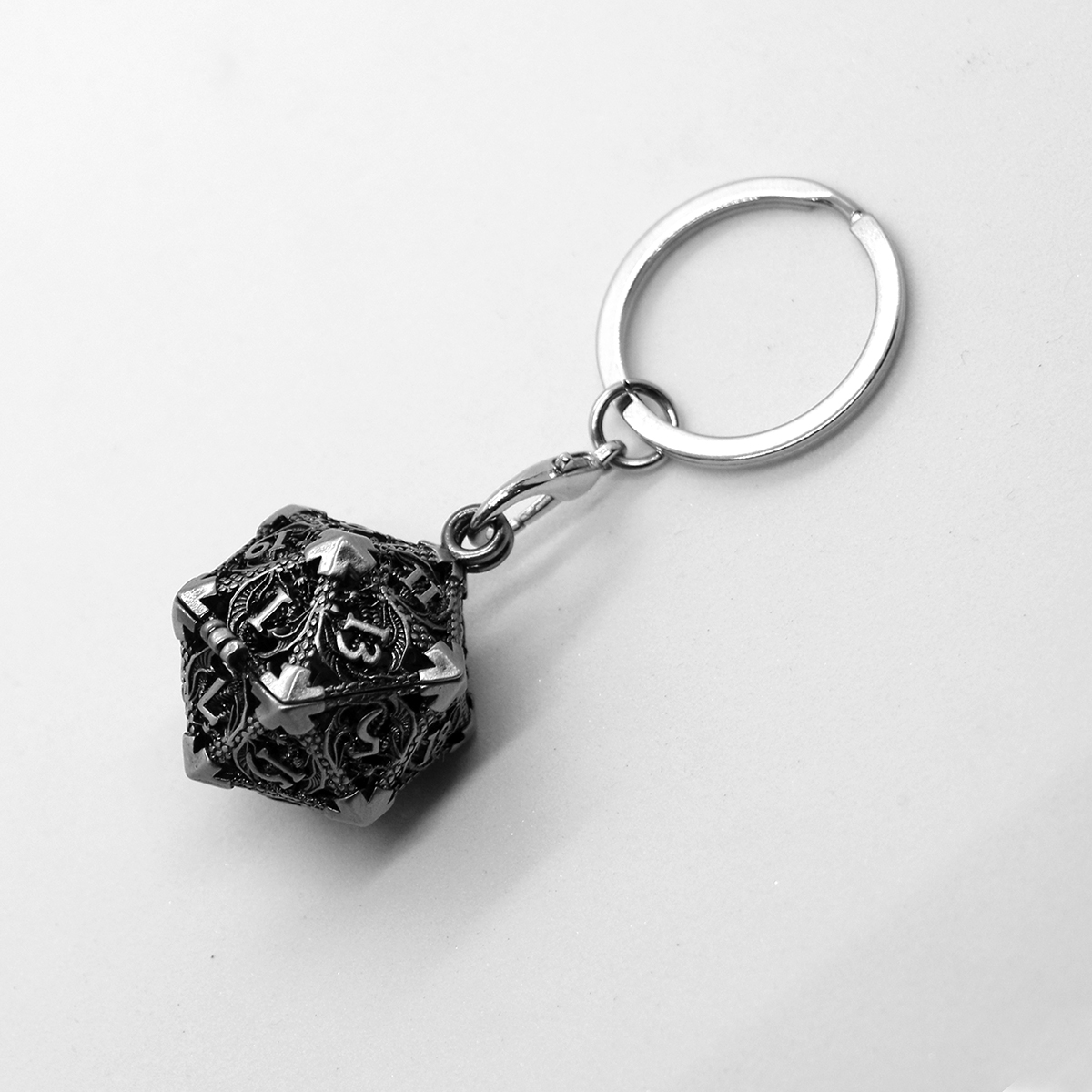 AliExpress D20 Metal Hollow Box+7pcs Metal Dice Set, Portable Board Game Dice Mini Kit, view 4