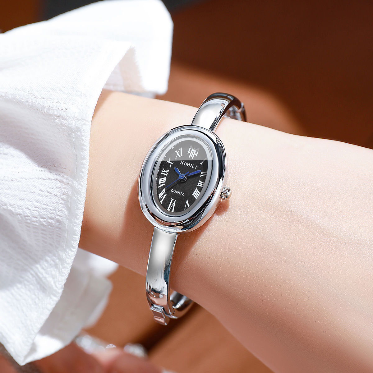 AliExpress Oval Roman-Dial Women's Quartz Watch, view 4
