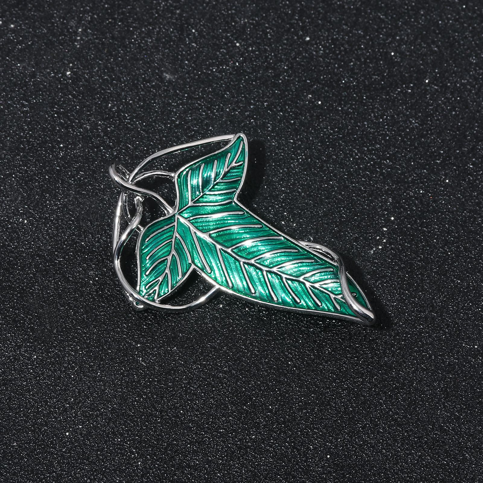 AliExpress Elf Green Leaves of Lorien Brooch Pin Tolkien Galadriel Legolas Frodo Baggins Aragorn Tree Enamel Badge Movie Jewelry Wholesale, view 2