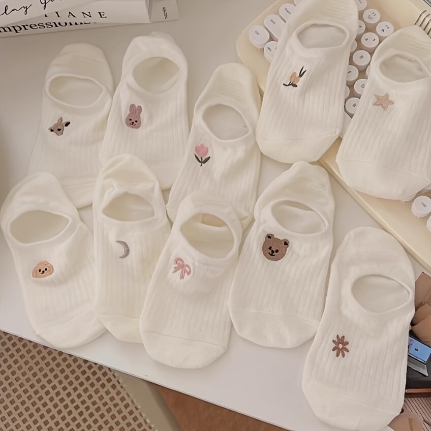 AliExpress Fashion White Boat Socks for Women, Low-Cut Invisible Socks, No-Show Socks, Sweet Style, Cute Cartoon Patterns, Student Socks, view 2