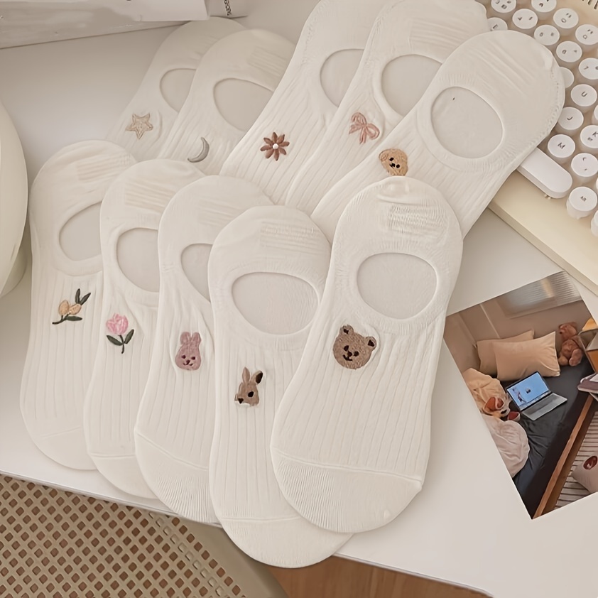 AliExpress Fashion White Boat Socks for Women, Low-Cut Invisible Socks, No-Show Socks, Sweet Style, Cute Cartoon Patterns, Student Socks, view 3