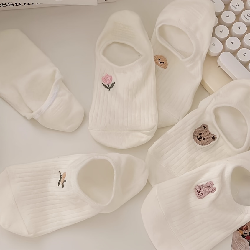AliExpress Fashion White Boat Socks for Women, Low-Cut Invisible Socks, No-Show Socks, Sweet Style, Cute Cartoon Patterns, Student Socks, view 4
