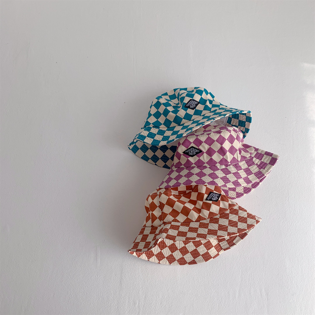 AliExpress Fashionable Checkerboard Pattern Kids Bucket Hat Cute Plaid Baby Boys Girls Sun Hat Soft Kids Chilren Fisherman Panama Caps, view 3