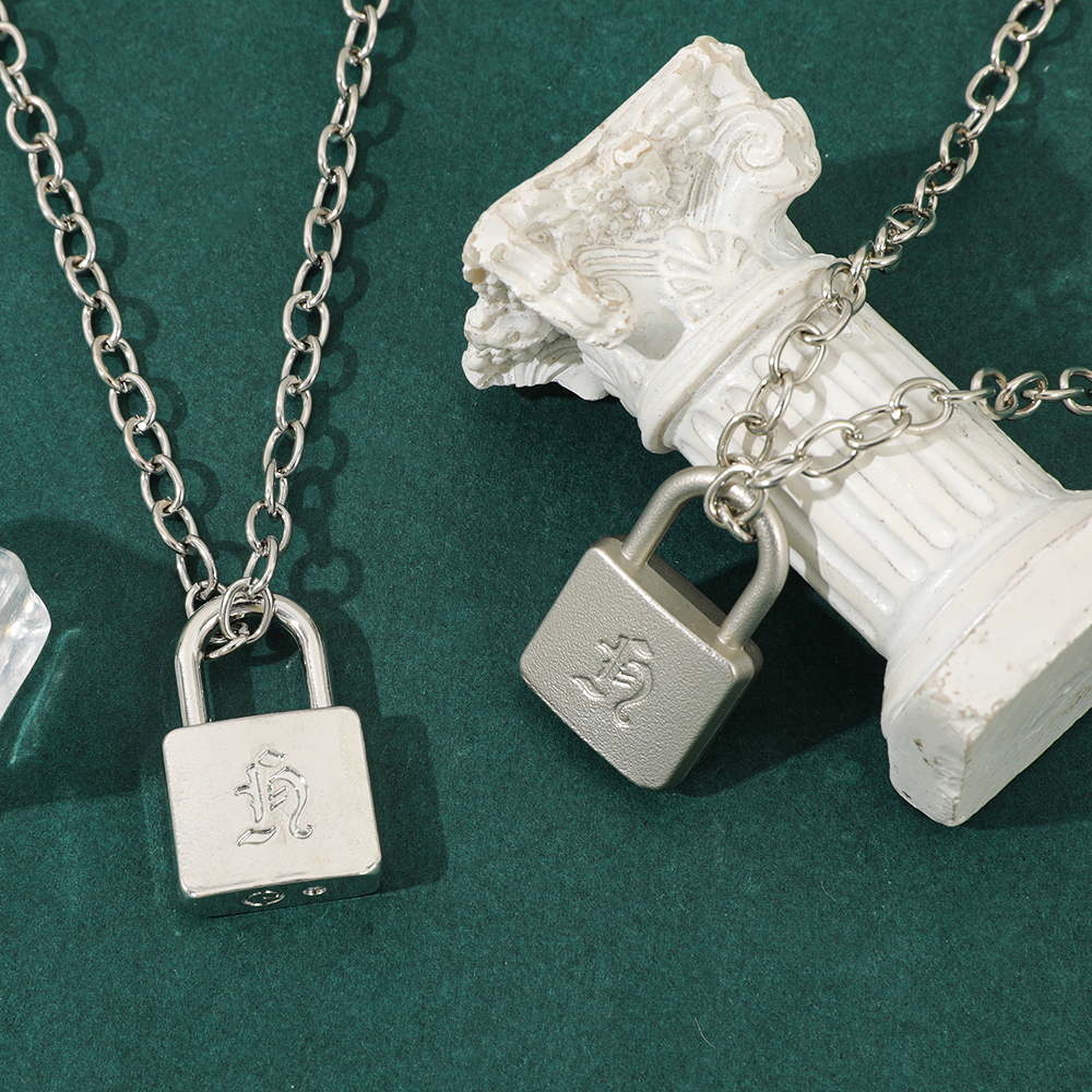 AliExpress Fashionable Creative Hyunjin Lock Necklace Same As Huang Xuanchen's Style New Punk Necklace Men Women Fans Gifts, view 5