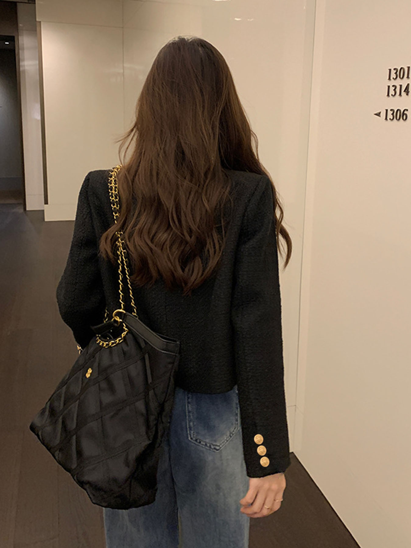 AliExpress French Wool Tweed Coat Fashion High-end Gold Button Short Slim Temperament Spring and Autumn Korean Coats Women Jacket New, view 4