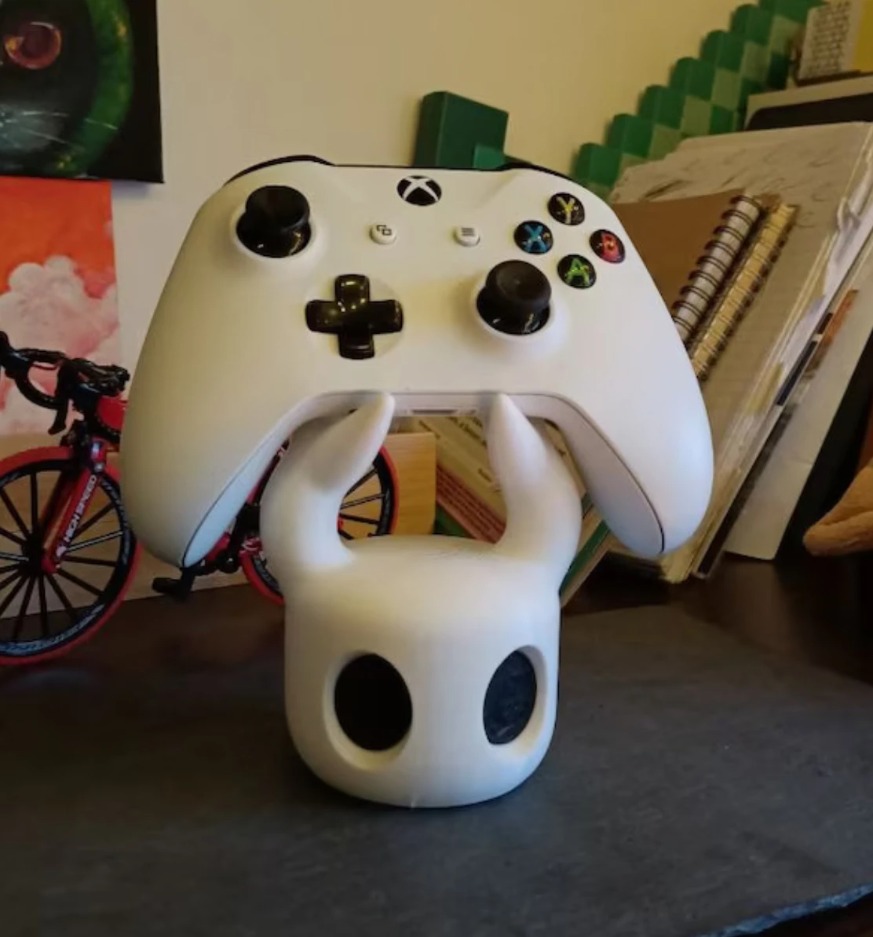 AliExpress HOT!!!Universal Game Controller Stand Compatible With PS4/PS5/Switch Hollow Knight Theme Cool Desktop Display Gaming Accessories, view 4