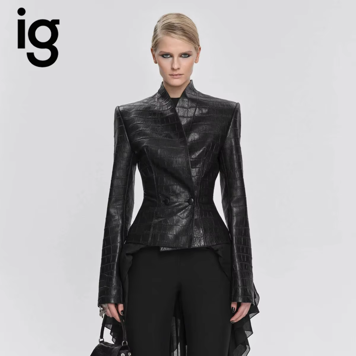 AliExpress IG 2026 New Women's Gothic Faux Leather Embossed Fitted Leather Blazer Structured Shoulder Lace Cuff Casual Black Blazers