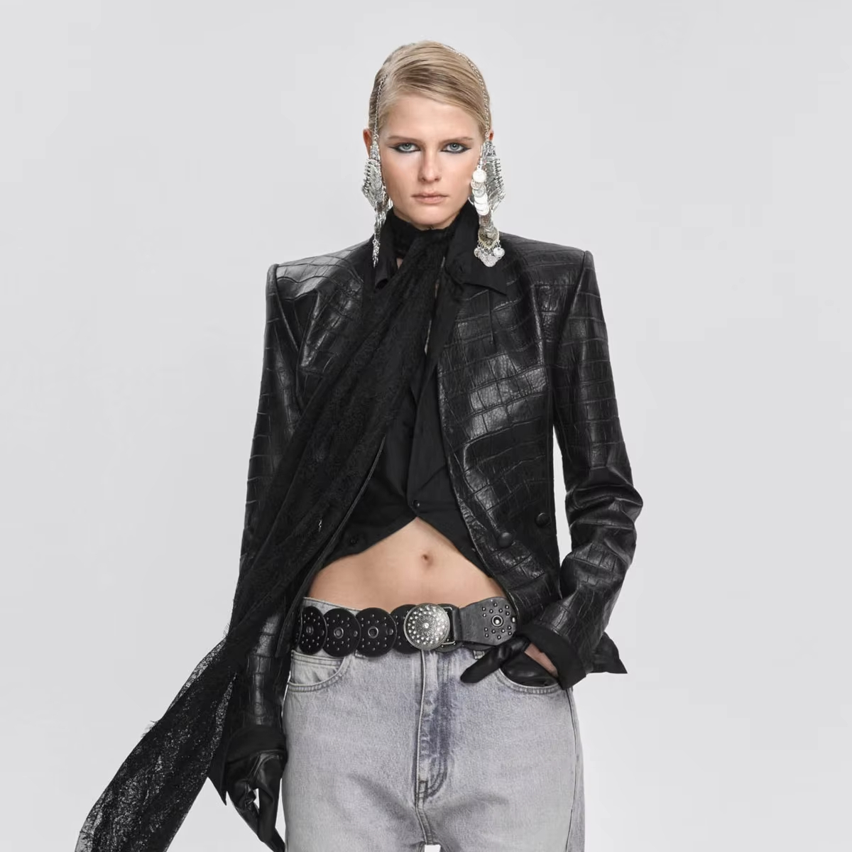 AliExpress IG 2026 New Women's Gothic Faux Leather Embossed Fitted Leather Blazer Structured Shoulder Lace Cuff Casual Black Blazers, view 5