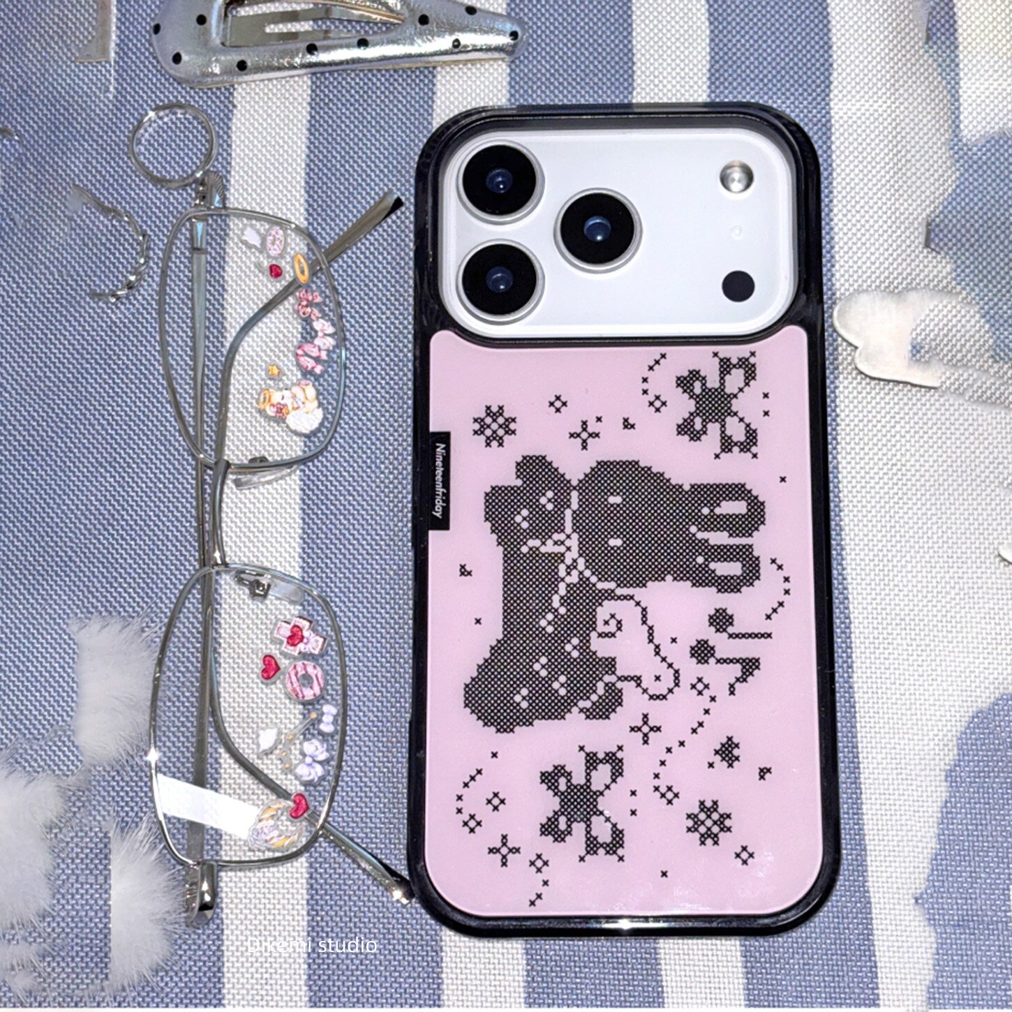 AliExpress Pixel Rabbit Angel Wings Silicone Phone Case, view 3