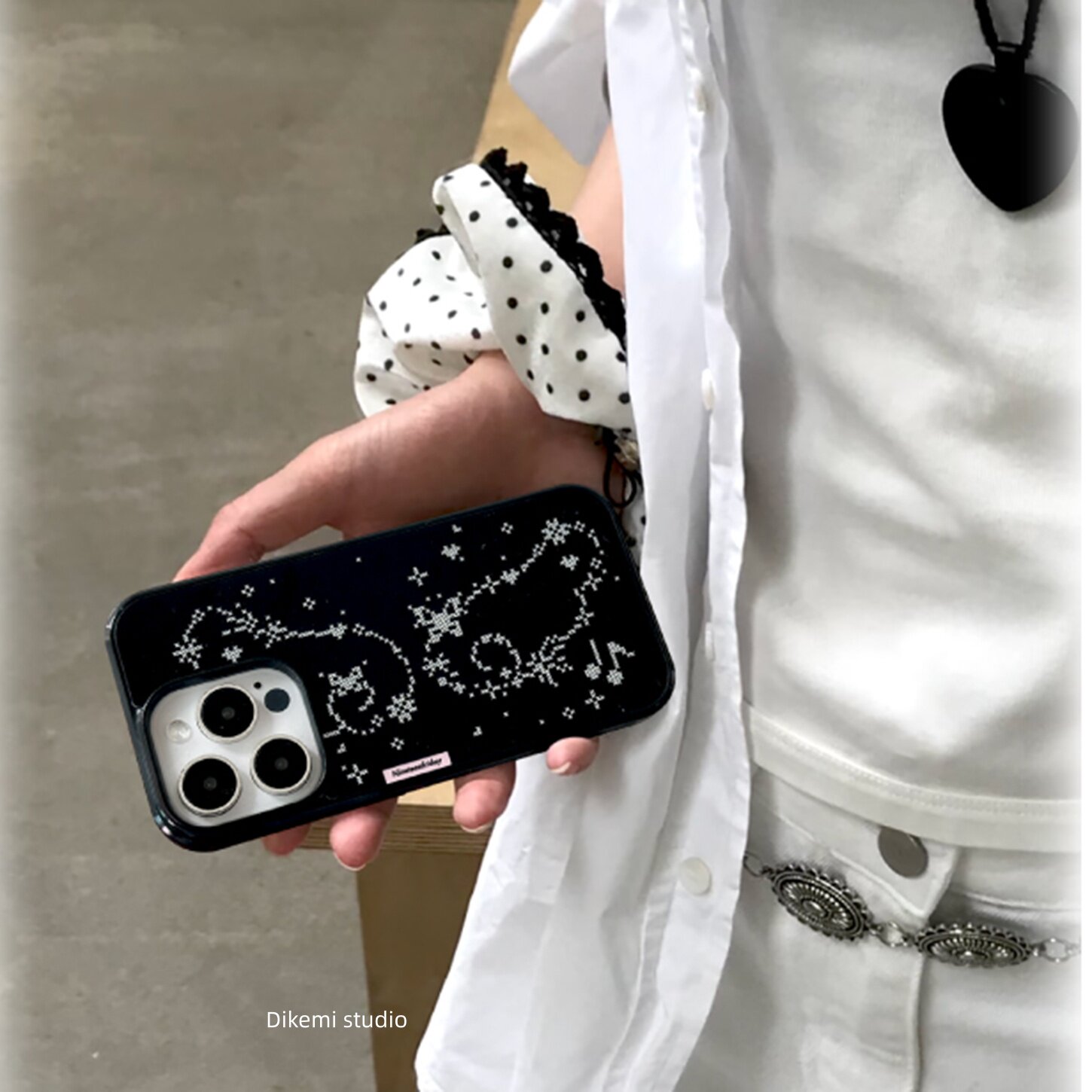 AliExpress Pixel Rabbit Angel Wings Silicone Phone Case, view 4
