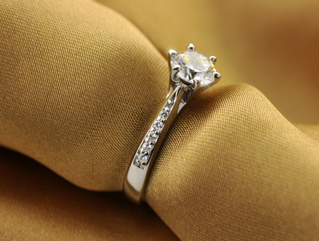 AliExpress 925 Sterling Silver Six-Claw Solitaire Ring, view 2
