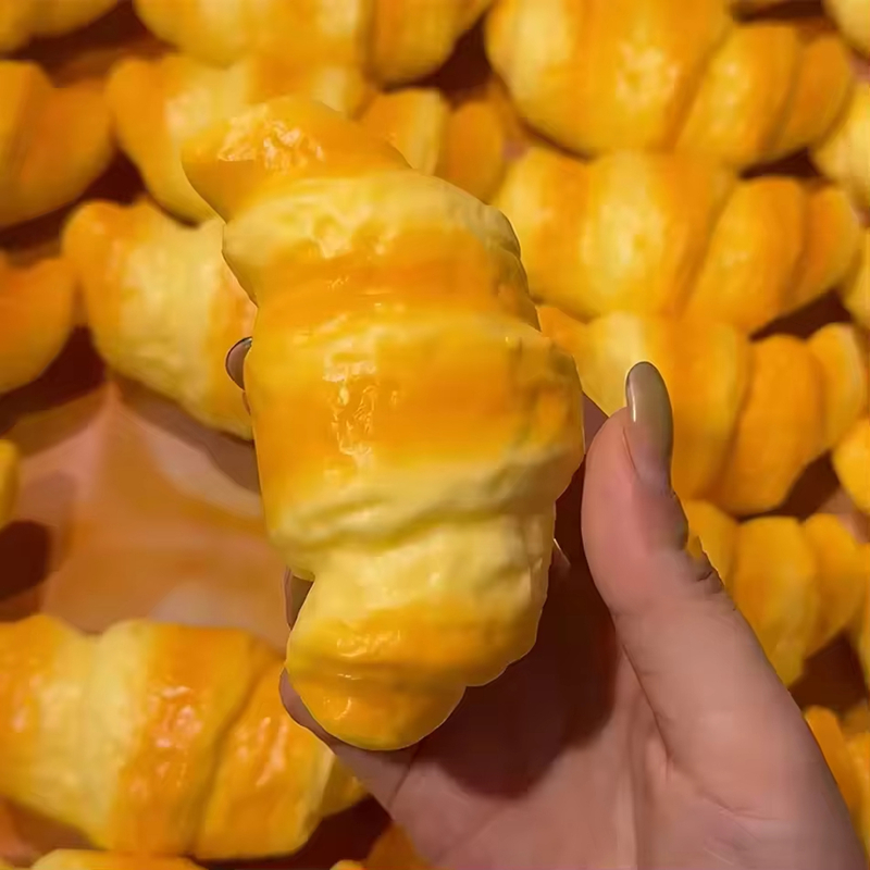 AliExpress New 1 2 3Pcs Simulation Croissant Bread Squishy Toy Slow Rising Sticky Squeeze Fidget Toy Stress Relief Creative Gifts 2027, view 3