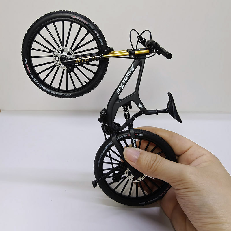 AliExpress New 1:8 Model Mini Alloy Bicycle Diecast Metal Toy Bikes Shock Absorption Mountain Finger Bicycle Simulation Collection Toys, view 2