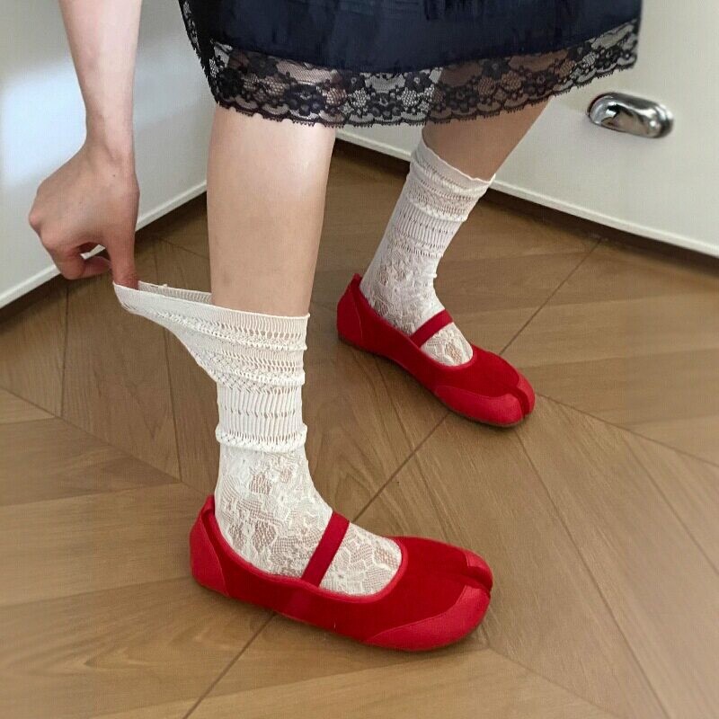 AliExpress New Black Jacquard Tabi Socks Women's Summer Hollowed Floral Pattern Split Toe Sock Lolita Cute Breathable Elastic Two-Toe Socks, view 6