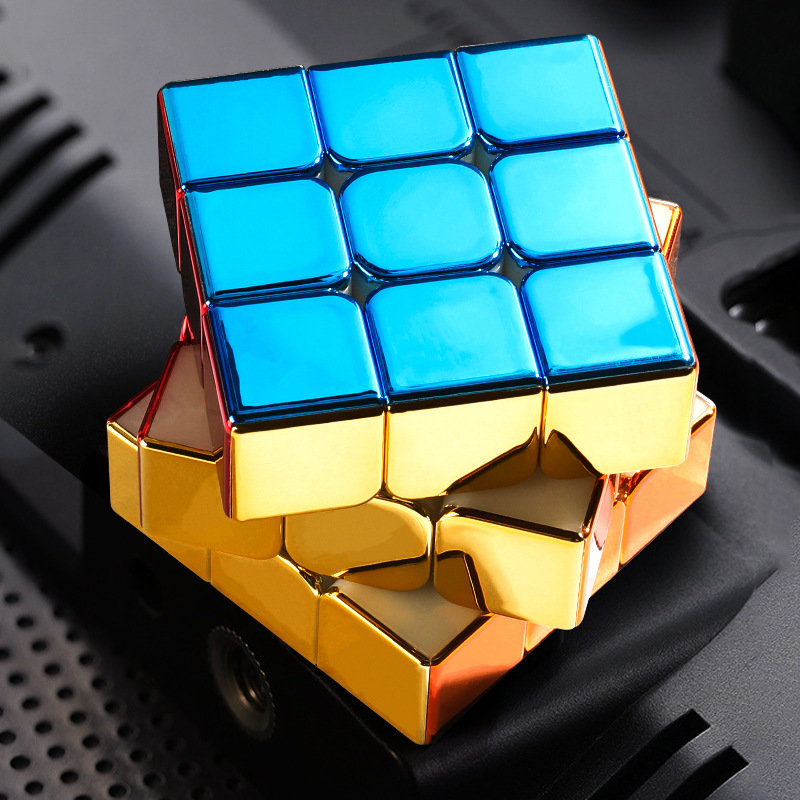 AliExpress [Picube] SengSo Metal 3x3 Magnetic Golden Cubo Magic Cube Puzzle Speed Cibe M3 3x3x3 Magico Cubo Кубик Рубика Cibo Toy, view 4