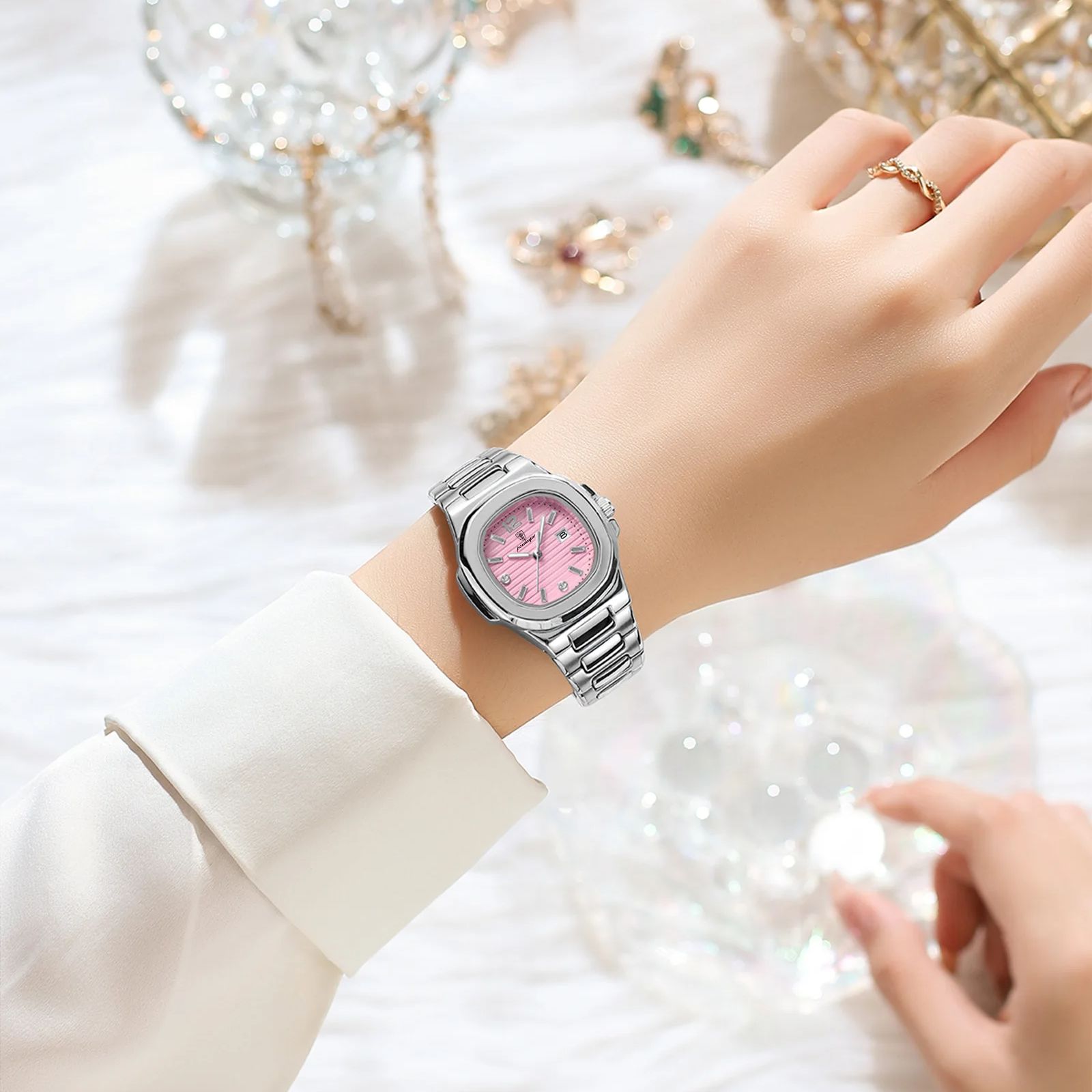 AliExpress POEDAGAR Women's Square Luminous Quartz Watch, view 6