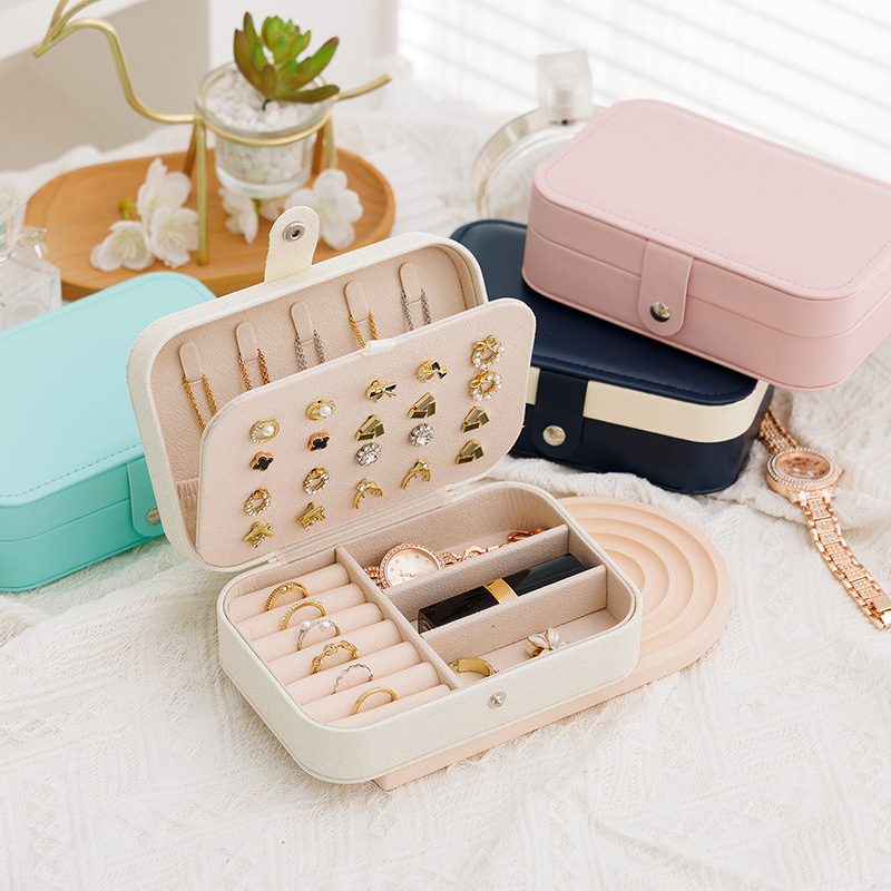 AliExpress Portable Leather-Style Travel Jewelry Case