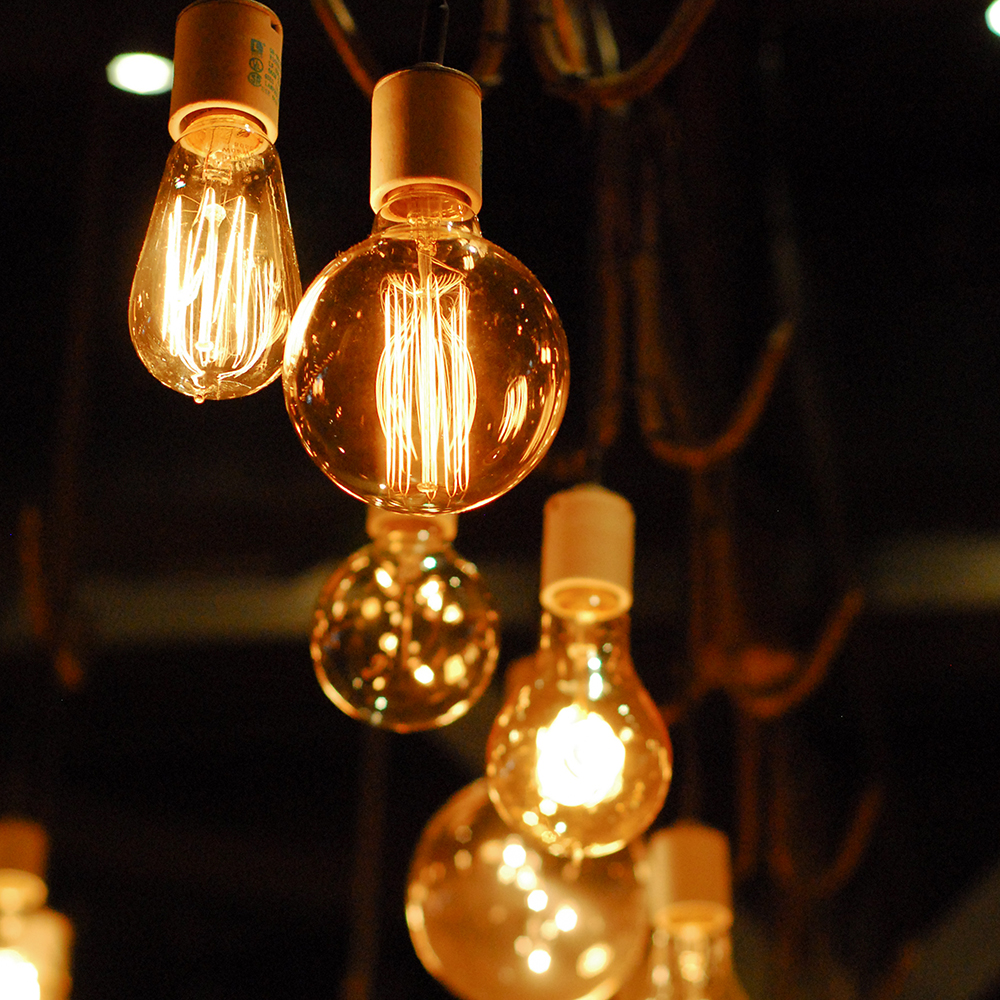 AliExpress Retro Edison Light Bulb E27 40W 220V A60 ST64 G80 G95 T45 Incandescent Bulb Ampoule Vintage Edison Lamp Filament For Home Decor, view 3