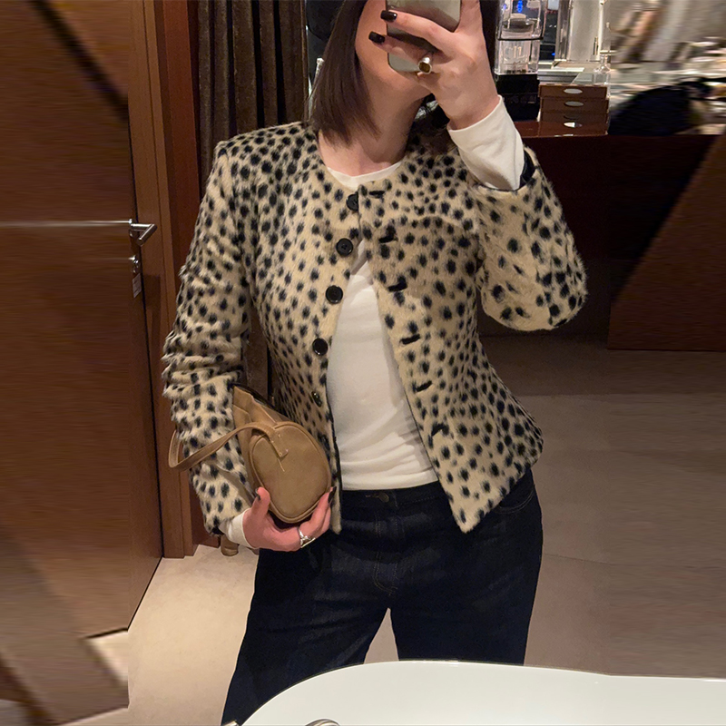 AliExpress Retro Leopard Faux Fur Short Coat Lady Chic O-neck Single Button Placket Spotted Dot Cropped Long Sleeve Outerwear Street Jacket, view 2