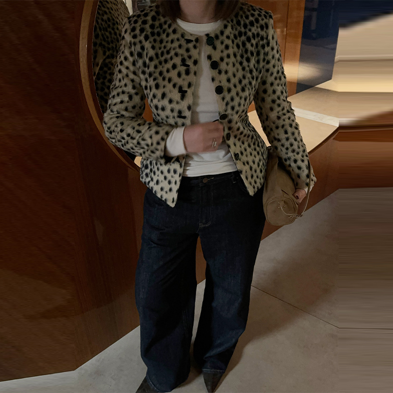 AliExpress Retro Leopard Faux Fur Short Coat Lady Chic O-neck Single Button Placket Spotted Dot Cropped Long Sleeve Outerwear Street Jacket, view 6