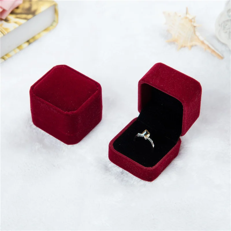 AliExpress Round-Corner Velvet Jewelry Box (5 x 5.5 cm), view 6
