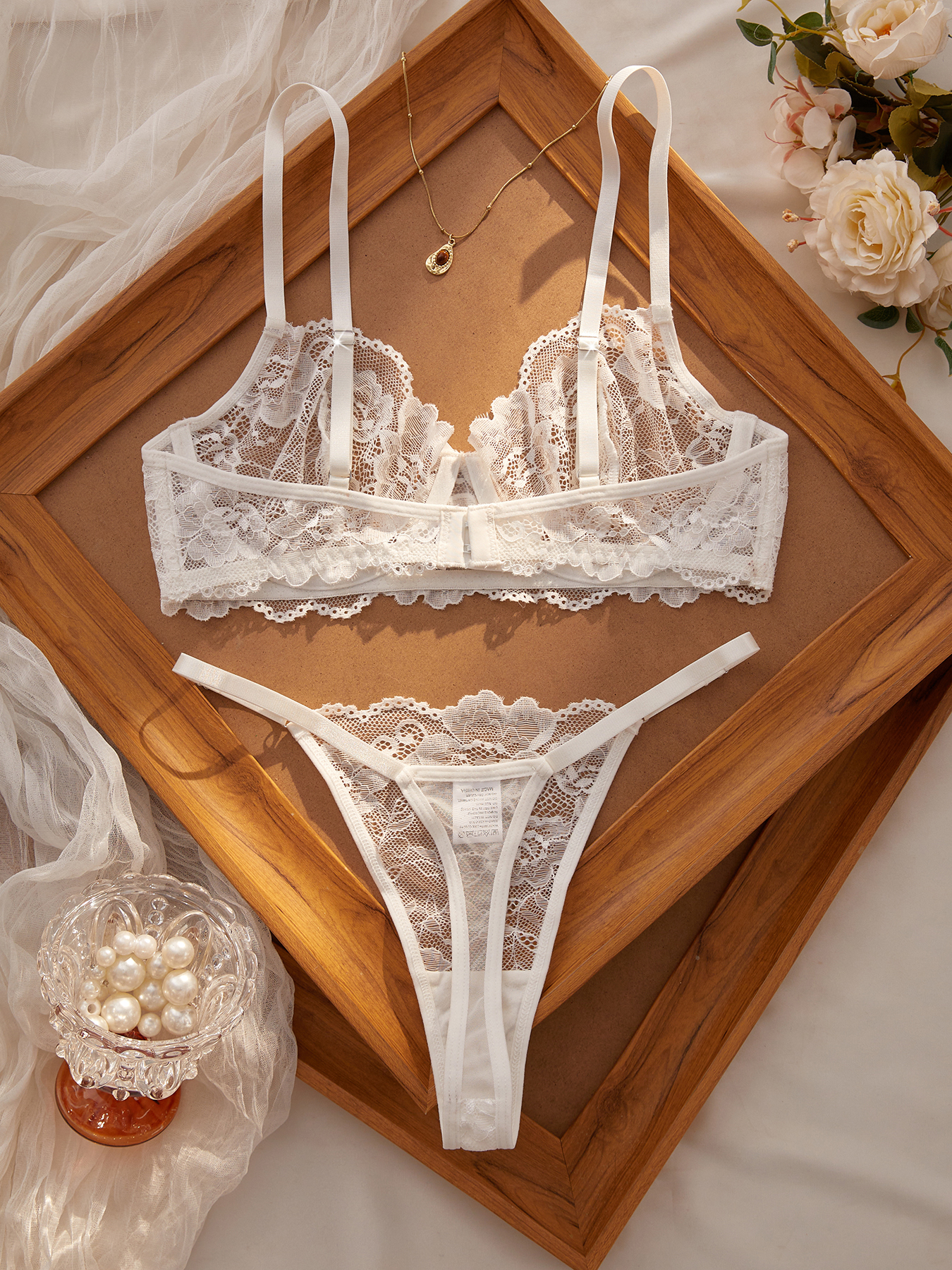 AliExpress Sexy Lace Floral Underwear Set Women's Ultra-Thin Bra Set 2-Piece Bra And Panties Combo for Ladies, view 6