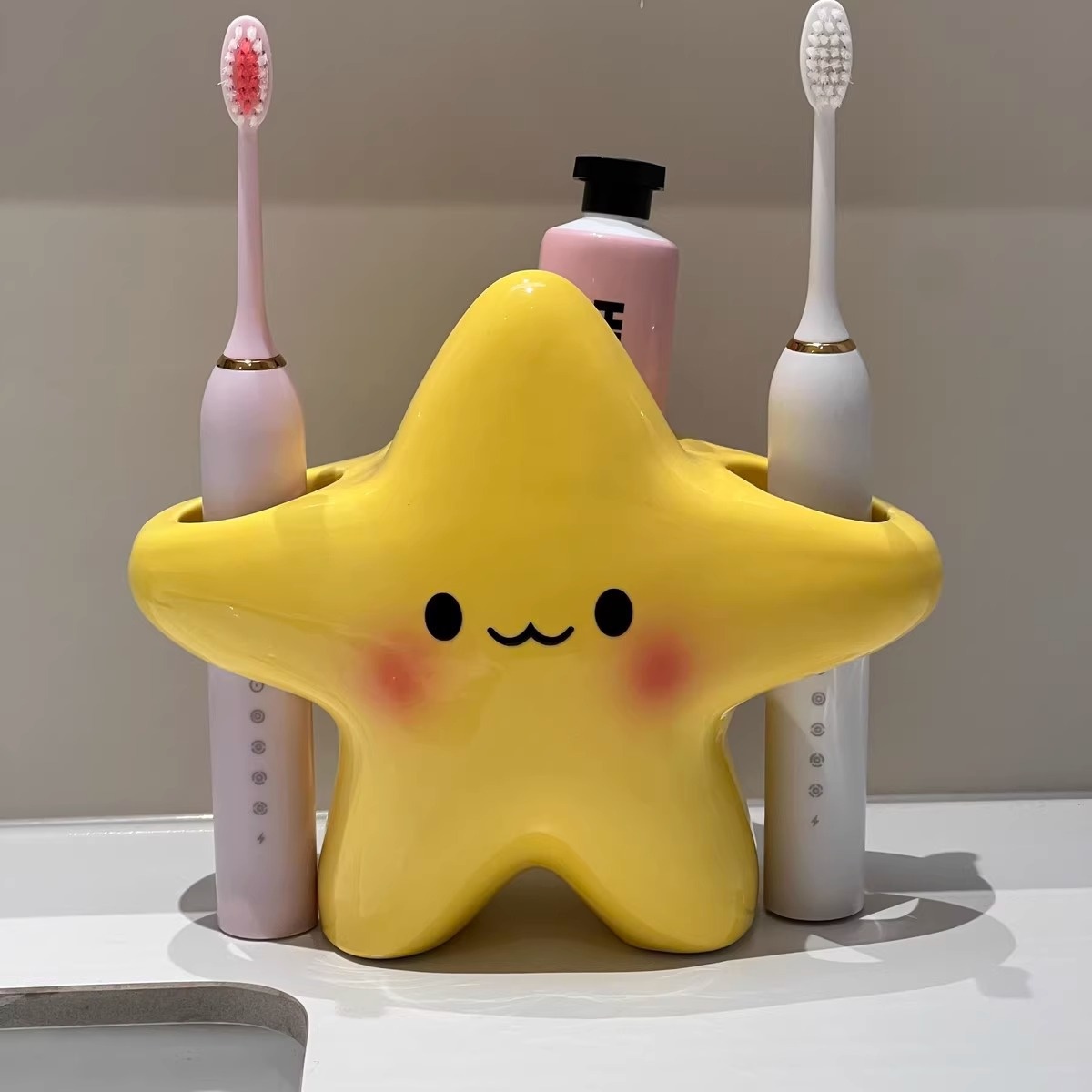 AliExpress Star-shaped plastic toothbrush holder - Independent bathroom storage, cute face design for toothbrush and toothpaste storage, view 3