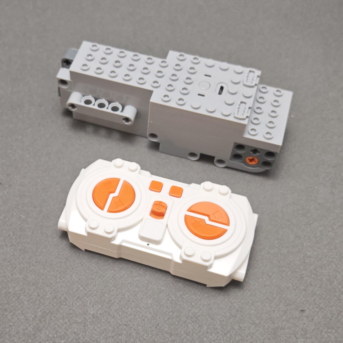 AliExpress Technical Building Blocks Power Function Parts RC Electric Motor Built-in Battery Science and Education Toy Gift, view 4