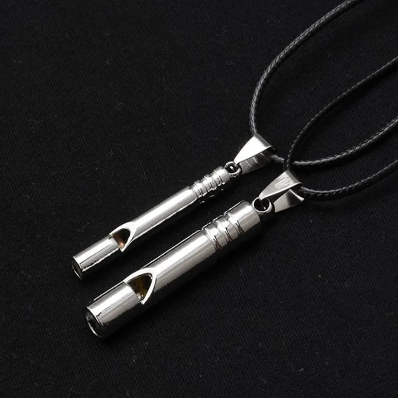 AliExpress Titanium Emergency Whistle Keychain, view 5