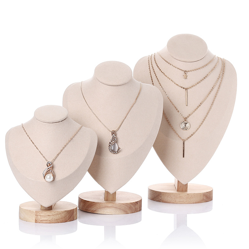 AliExpress Velvet Portrait Necklace Display Bust
