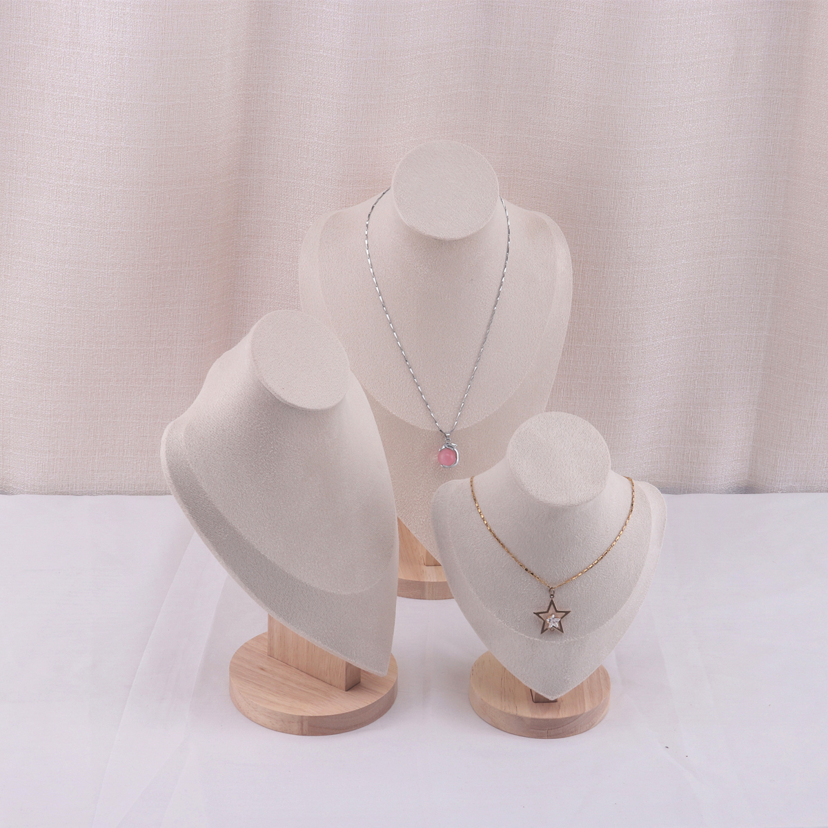 AliExpress Velvet Portrait Necklace Display Bust, view 4